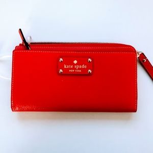 Kate Spade | Layton Wellesley Tech Wristlet NWT